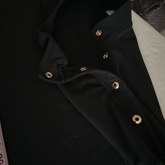 Chico’s Button-Shoulder Long Sleeve Drawstring Bottom Crewneck Shirt Black 20/22 - Picture 8 of 12